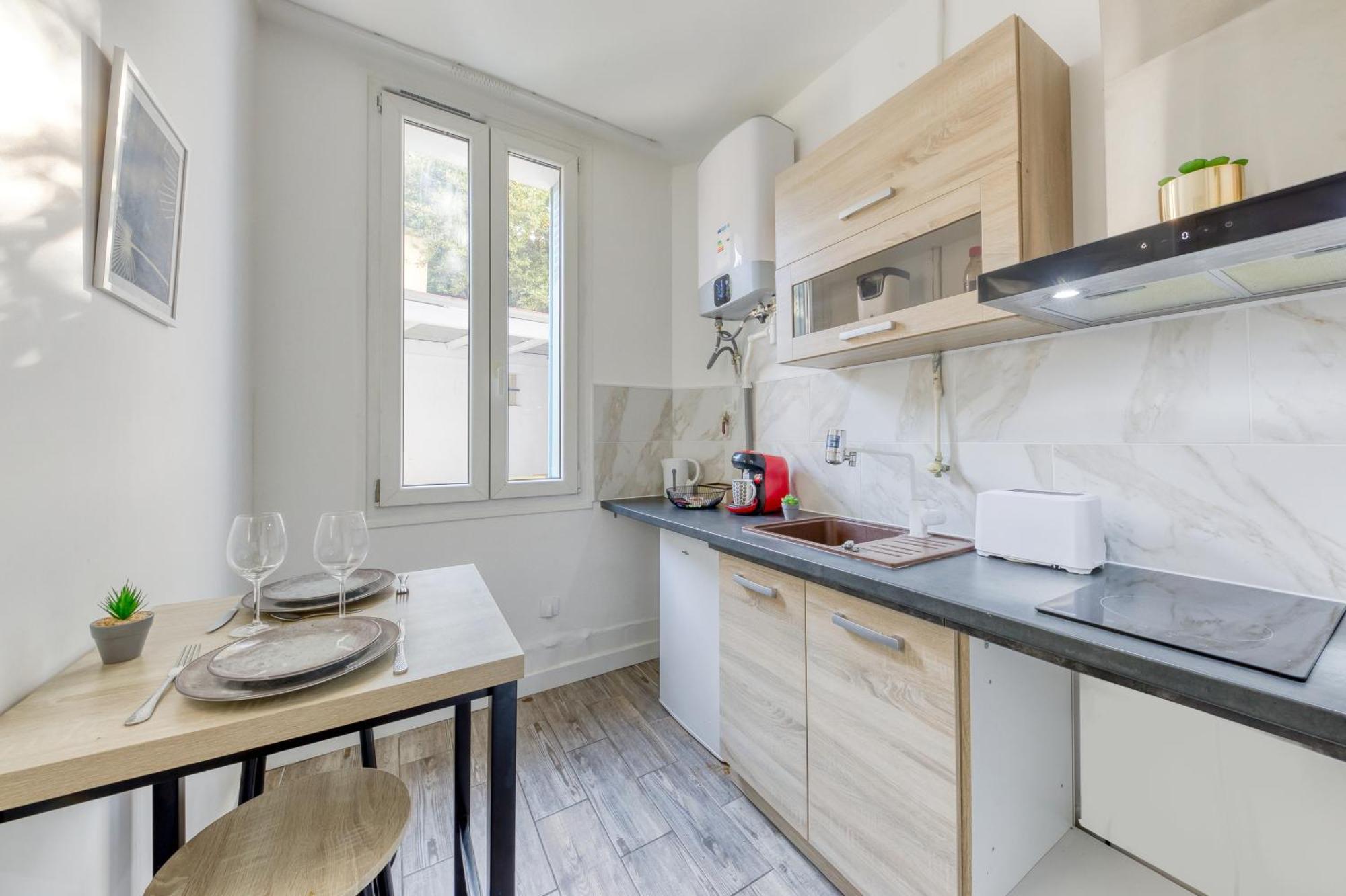 Apartment Moderne, Proche Porte De Versailles Et Gare De Clamart *