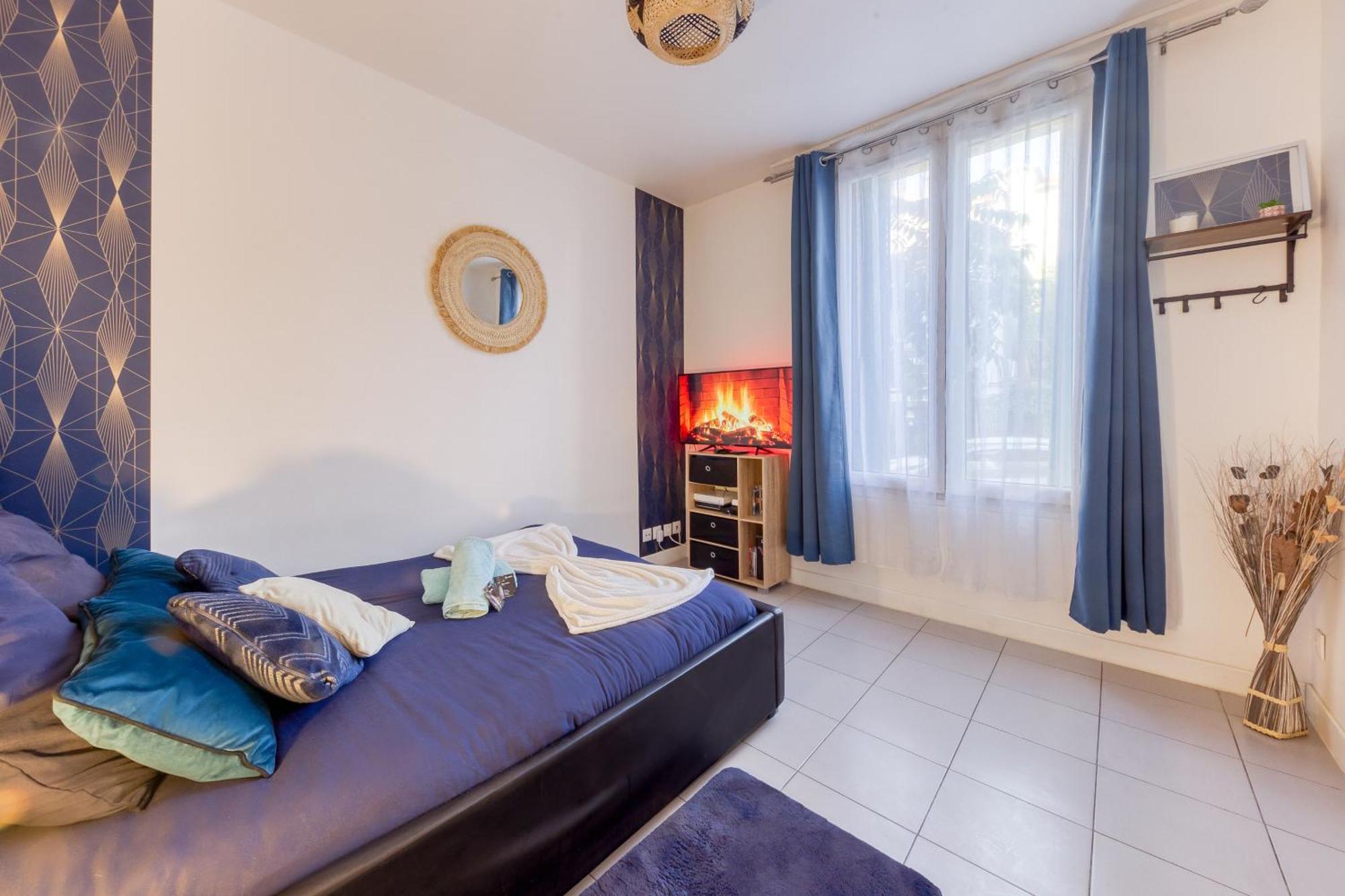 Moderne, Proche Porte De Versailles Et Gare De Clamart Apartment *